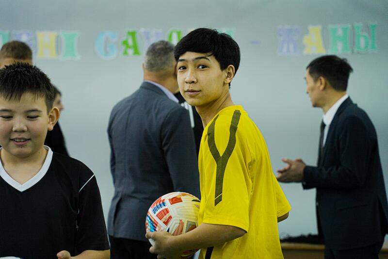 Игроки «Шахтёра» встретились со школьниками