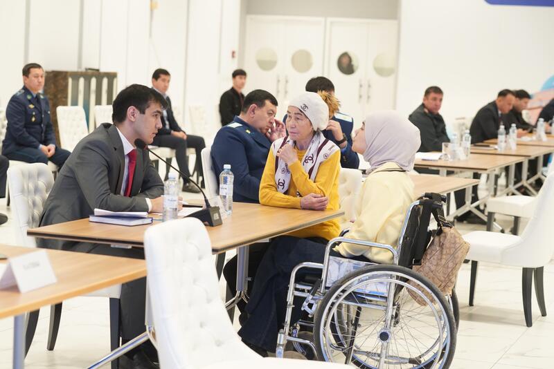 ОКОЛО 100 ЖИТЕЛЕЙ ТУРКЕСТАНСКОЙ ОБЛАСТИ ОБРАТИЛОСЬ К АКИМУ НА ПРИЕМЕ ПО ЛИЧНЫМ ВОПРОСАМ