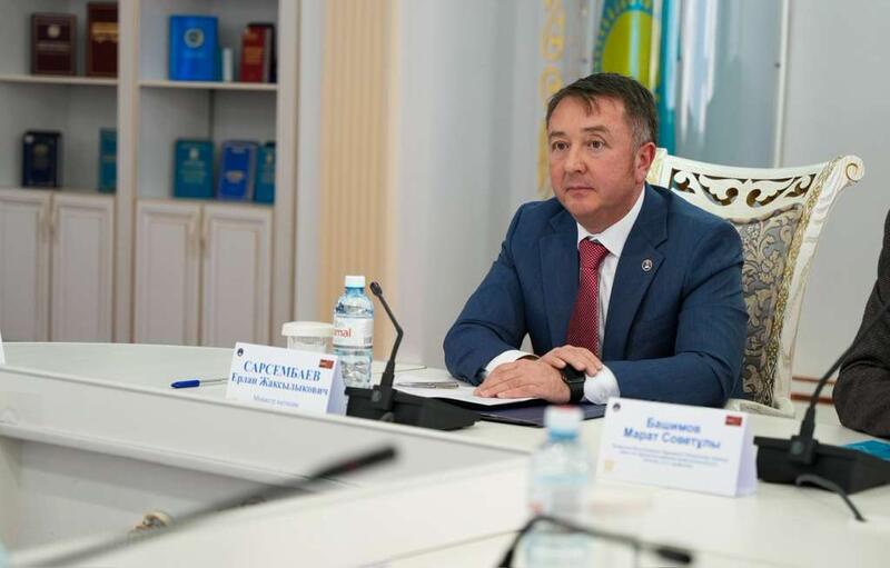 Институт законодательства и правовой информации провел круглый стол на тему «Реализация приоритетных задач по совершенствованию нормотворчества и правового информирования населения в контексте Послания Президента Республики Казахстан»