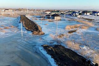 Аким области проверил участки, подверженные риску подтопления, в городе Аягоз