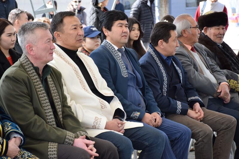 В Алматы прошел первый день книжного фестиваля KitapFest-2026