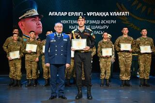 Свыше тысячи казахстанцев получили государственный грант на обучение в вузе по программе «Срочники 2.0»