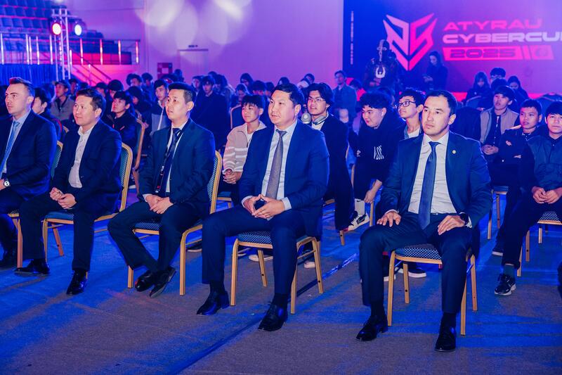 В Атырау впервые проходит международный киберспортивный турнир