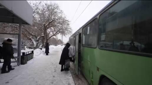 Аким ВКО проверил очистку улиц Усть-Каменогорска от снега и работу транспорта