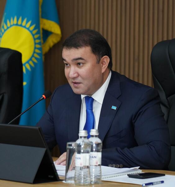 НҰРАЛХАН КӨШЕРОВ САУРАН АУДАНЫНЫҢ ТҰРҒЫНДАРЫМЕН КЕЗДЕСІП, ҰСЫНЫСТАРЫН ТЫҢДАДЫ