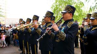 Передвижной концерт для ветеранов устроили в Астане ко Дню Победы