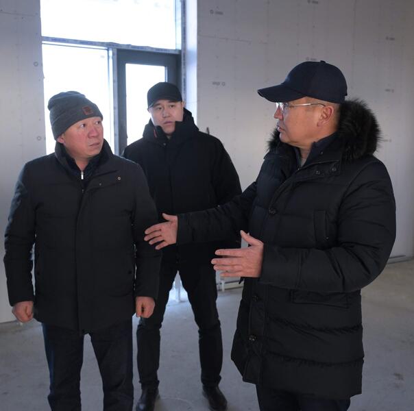 Аким Павлодарской области Асаин Байханов совершил рабочую поездку в Баянаульский район, где оценил ход реализации ключевых инфраструктурных, проектов