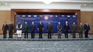 Министр обороны Казахстана выступил на совещании руководителей оборонных ведомств стран ШОС в Бишкеке