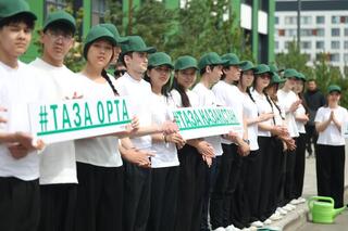 Более 100 тысяч выпускников школ внесли вклад в озеленение страны
