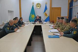 Дисциплина и быт: замминистра проверил войсковые части Карагандинского гарнизона