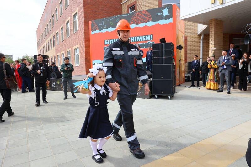 В Костанайской области открылась уникальная школа на 1200 мест.