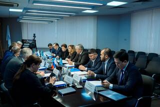 Первый вице-министр торговли и интеграции Казахстана встретилась с главой крупной российской биржи