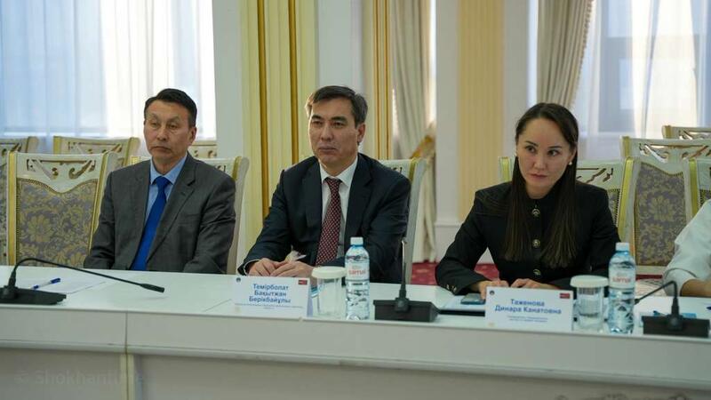 Институт законодательства и правовой информации провел круглый стол на тему «Реализация приоритетных задач по совершенствованию нормотворчества и правового информирования населения в контексте Послания Президента Республики Казахстан»