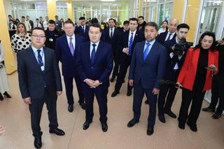 Премьер-Министр РК Алихан Смаилов посетил Qostanai IT Hub