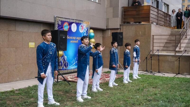 В Астане открылся филиал новой музыкальной школы для детей