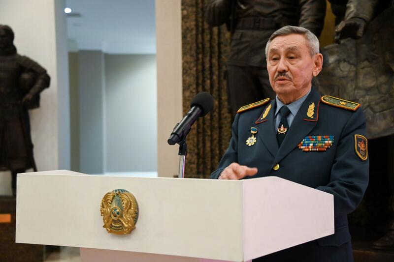 К знаменательной дате Военно-исторический музей представил экспозицию о Бауыржане Момышулы