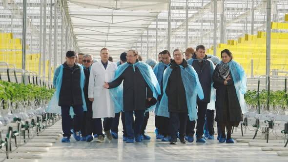 ХОД РЕАЛИЗАЦИИ АГРОПРОМЫШЛЕННЫХ ПРОЕКТОВ В ТУРКЕСТАНСКОЙ ОБЛАСТИ НАХОДИТСЯ ПОД ПРИСТАЛЬНЫМ ВНИМАНИЕМ