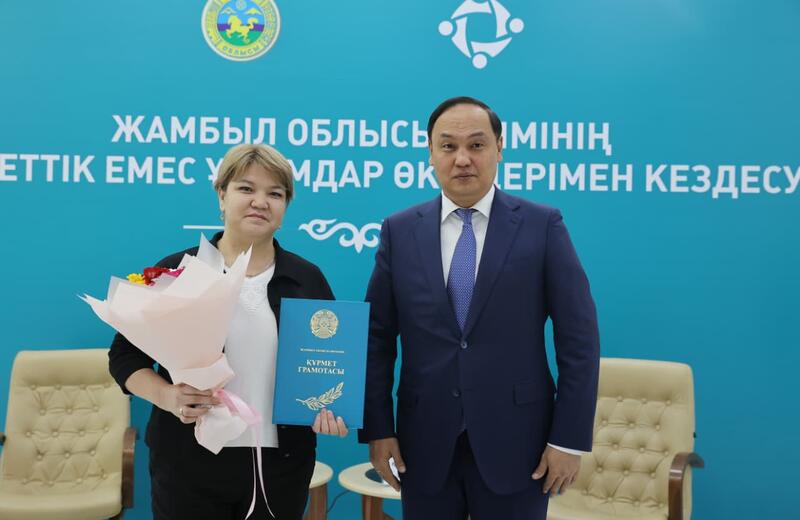 Ербол Карашукеев встретился с представителями НПО