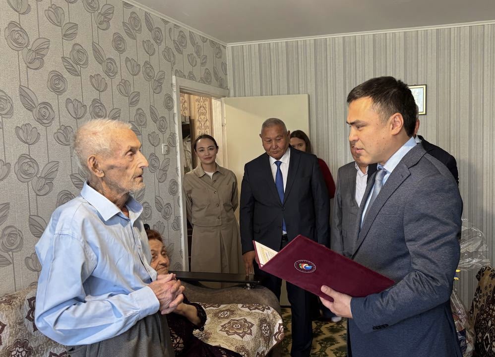Первоцелинник Аслан Нехай отметил 90-летний юбилей
