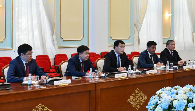 В МИД Казахстана прошла встреча с Заместителем Председателя Комитета по иностранным делам Постоянного комитета ВСНП