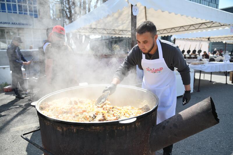 ШЫМКЕНТ: ПРОХОДИТ МЕЖДУНАРОДНЫЙ ГАСТРОНОМИЧЕСКИЙ ФЕСТИВАЛЬ «DAMDASTOUR»