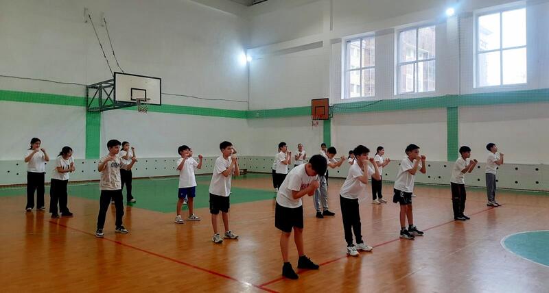 В Астане пенсионеры организовали познавательное мероприятие для школьников