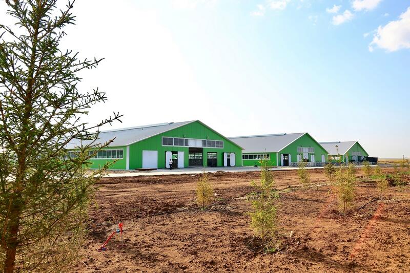 Олжас Бектенов в Карагандинской области проверил реализацию поручений Президента по развитию промышленности, ЖКХ и АПК