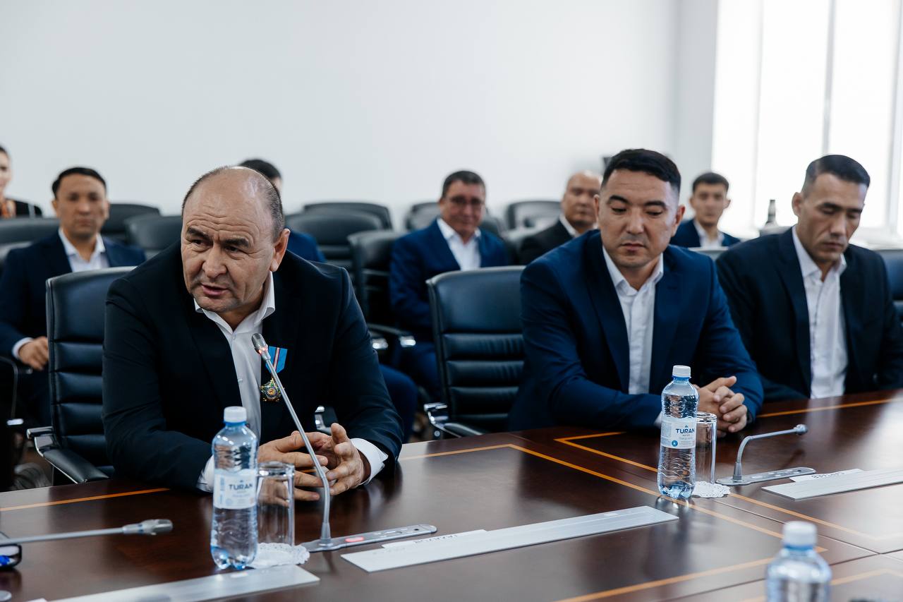 Болат Акчулаков отметил достижения параволейболистов сборной Казахстана
