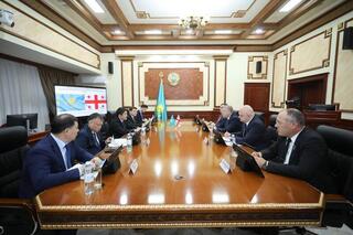 Аким Мангистауской области принял Чрезвычайного и Полномочного Посла Грузии в Казахстане Левана Диасамидзе