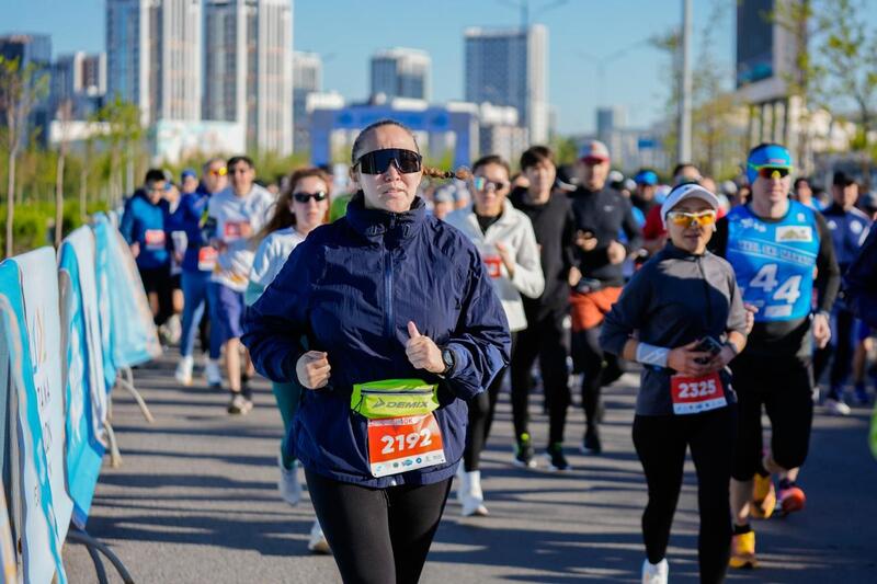 Более 3 тыс. человек приняли участие в забеге ко Дню единства
