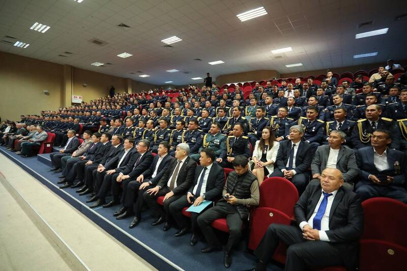 Аким Мангистауской области Нурдәулет Килыбай поздравил спасателей региона с профессиональным праздником