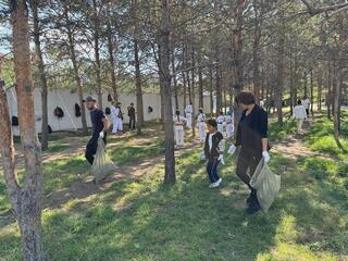 «Таза Қазақстан»: проведена уборка лыжероллерной дороги, расположенной на территории Центрального парка