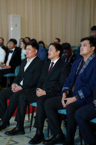 Состоялась церемония вручения молодежной премии