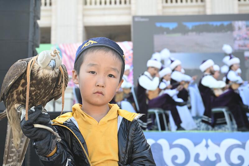В области Жетісу прошло праздничное шествие «Наурыз керуені», в котором одновременно приняли участие свыше 3200 человек