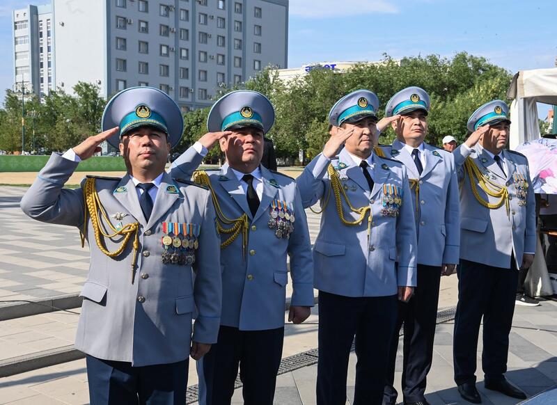 Сотрудникам полиции передано 94 служебных автомобиля