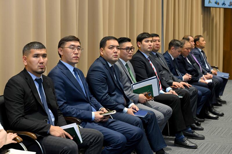 Обсуждена готовность дорог региона к зимнему периоду