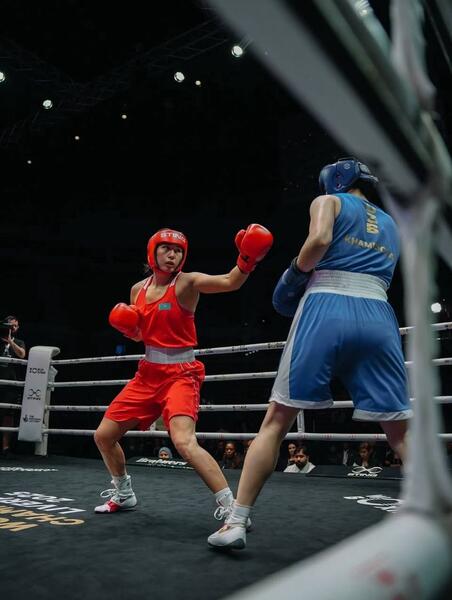 Сборная Казахстана по боксу завоевала 7 золотых медалей на Чемпионате мира