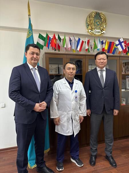 Советник Президента РК Алексей Цой посетил Городской кардиологический центр Алматы