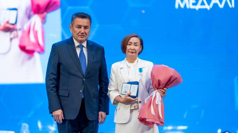 В Восточном Казахстане наградили лучших учителей