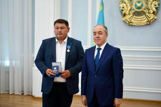 За подвиги во время паводка ряд западноказахстанцев удостоен государственных наград