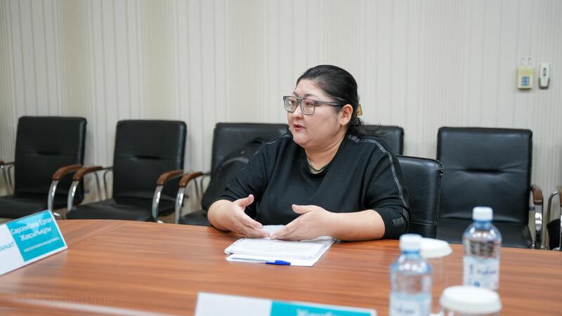 Министр юстиции Республики Казахстан Ерлан Сарсембаев провел прием граждан на площадке общественной приемной партии AMANAT