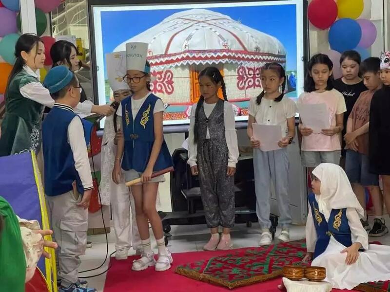 День сказок организовали в столичном пришкольном лагере для детей