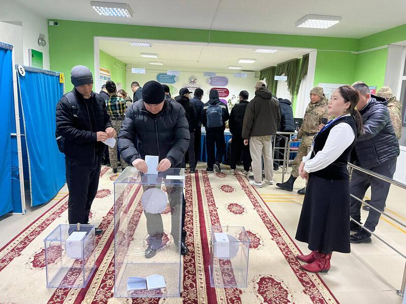 Аким Мангистауской области Нурдаулет Килыбай проголосовал на республиканском референдуме