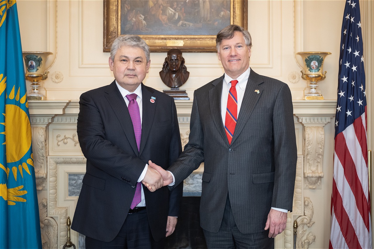 Министр иностранных дел Казахстана обсудил перспективы двустороннего сотрудничества с Первым заместителем Госсекретаря США