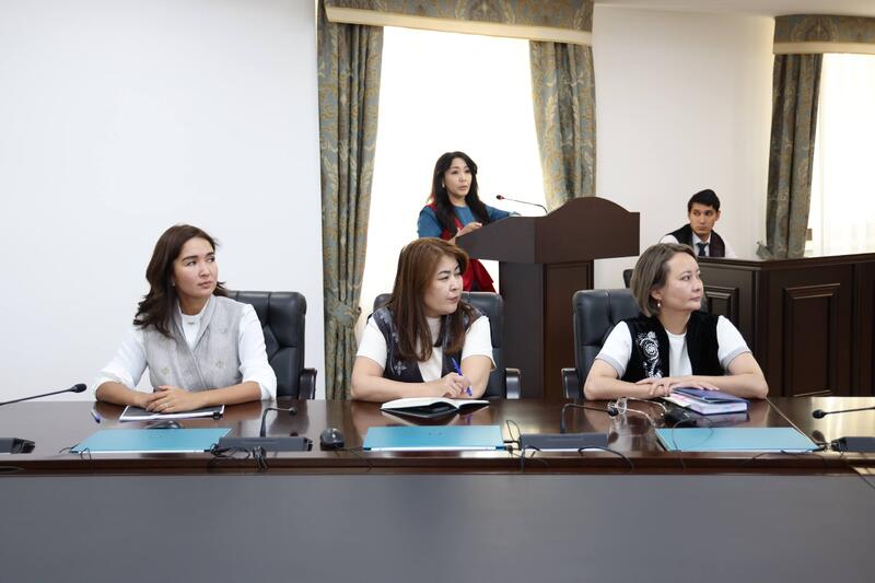 В рамках утверждённого графика правового всеобуча для сотрудников Аппарата Высшего Судебного Совета проведены обучающие семинары, охватившие ключевые аспекты профессиональной деятельности государственных служащих