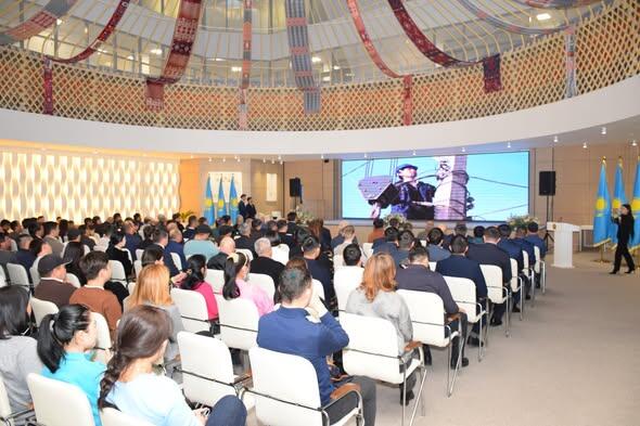 В ТУРКЕСТАНСКОЙ ОБЛАСТИ ЧЕСТВОВАЛИ РАБОТНИКОВ ЭНЕРГЕТИЧЕСКОЙ ОТРАСЛИ