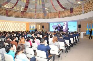 В ТУРКЕСТАНСКОЙ ОБЛАСТИ ЧЕСТВОВАЛИ РАБОТНИКОВ ЭНЕРГЕТИЧЕСКОЙ ОТРАСЛИ