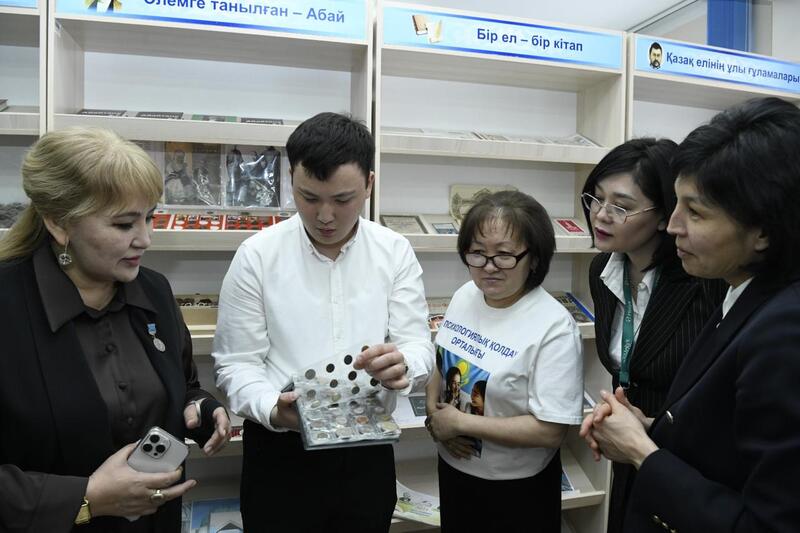 «Закон и порядок»: необычную коллекцию ученика презентовали в столичной школе