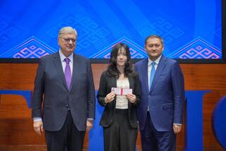 Первые студенты казахстанского филиала МГИМО получили студенческие билеты