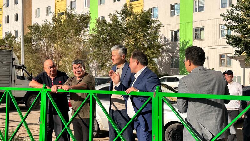 АКИМ ОБЛАСТИ ПРОВЕРИЛ СОСТОЯНИЕ ДЕТСКИХ ИГРОВЫХ ПЛОЩАДОК В ГОРОДЕ ЖЕЗКАЗГАН